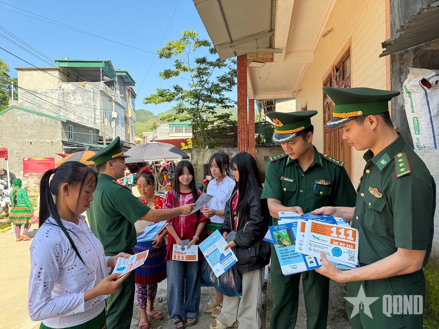 Tuyên Quang: Tuyên truyền phòng, chống mua bán người tại chợ phiên Sơn Vĩ
